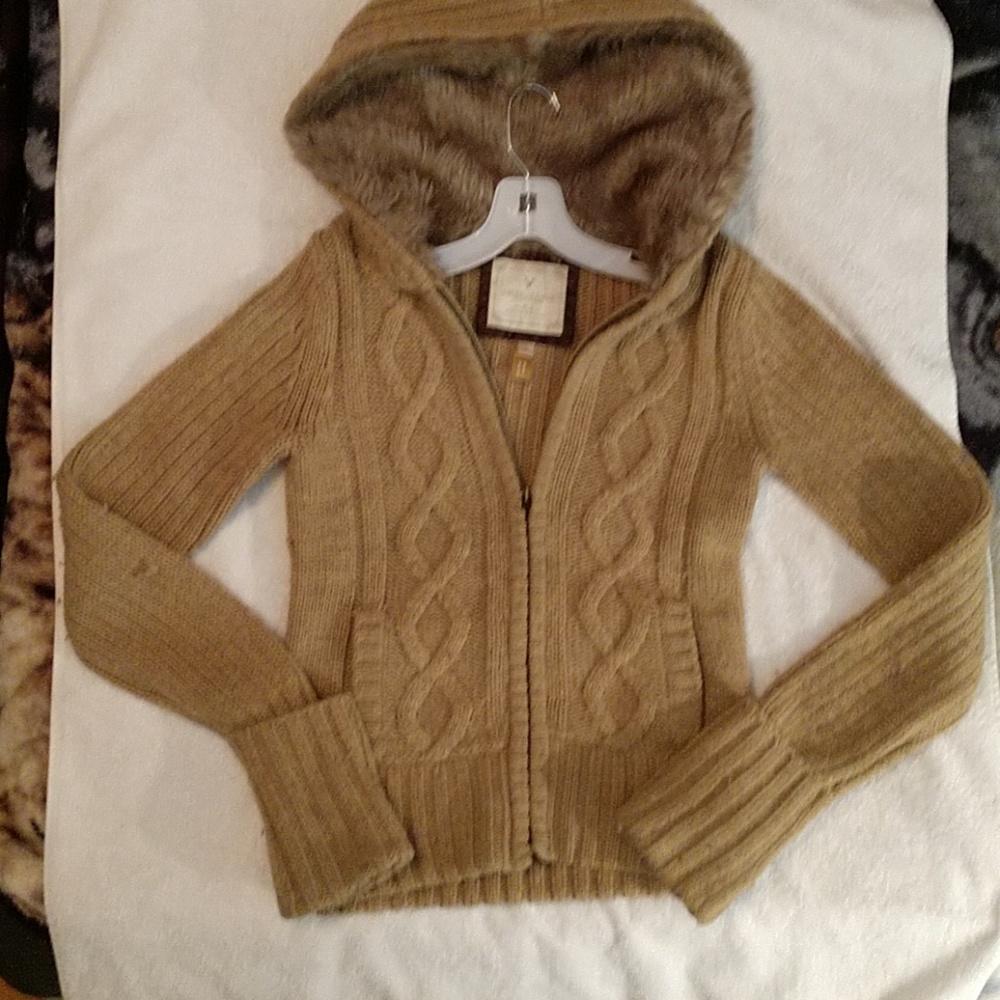 Hooded Sweeter